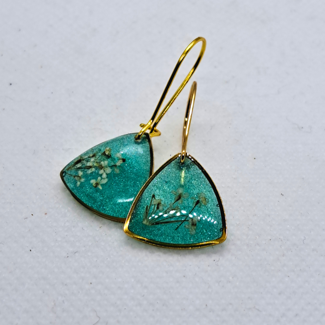 Small Curved Triangle Dangle Earring - Real White Pressed Flowers in Green Resin Set in Gold-Plated Stainless Steel