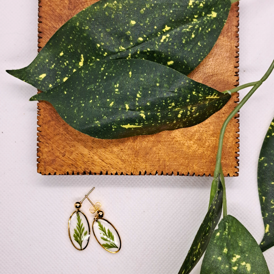 Small Oval Dangle Earring - Real Pressed Leaf in Resin Set in Gold-Plated Stainless Steel