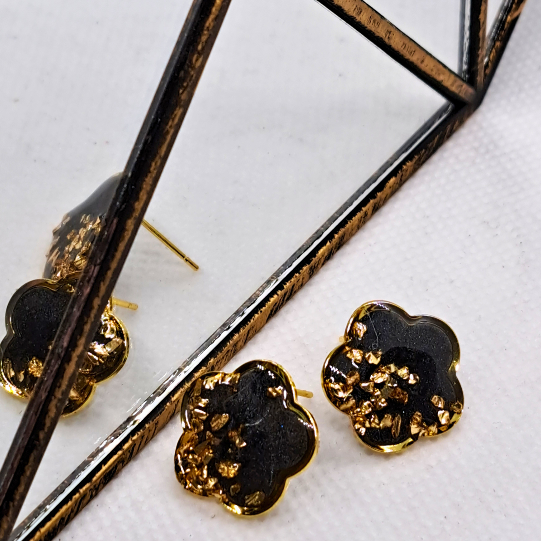 Small Flower Stud Earring - Black Resin with Gold Crushed Glass Set in Gold-Plated Stainless Steel