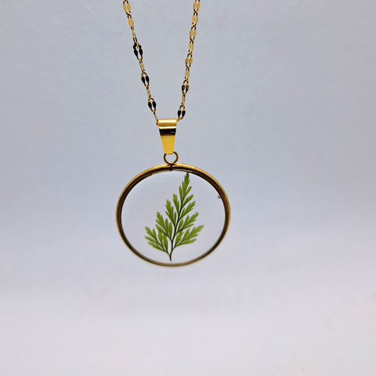 Medium Round Necklace (Chain 45+5cm) - Real Pressed Leaf in Resin Set in Gold-Plated Stainless Steel