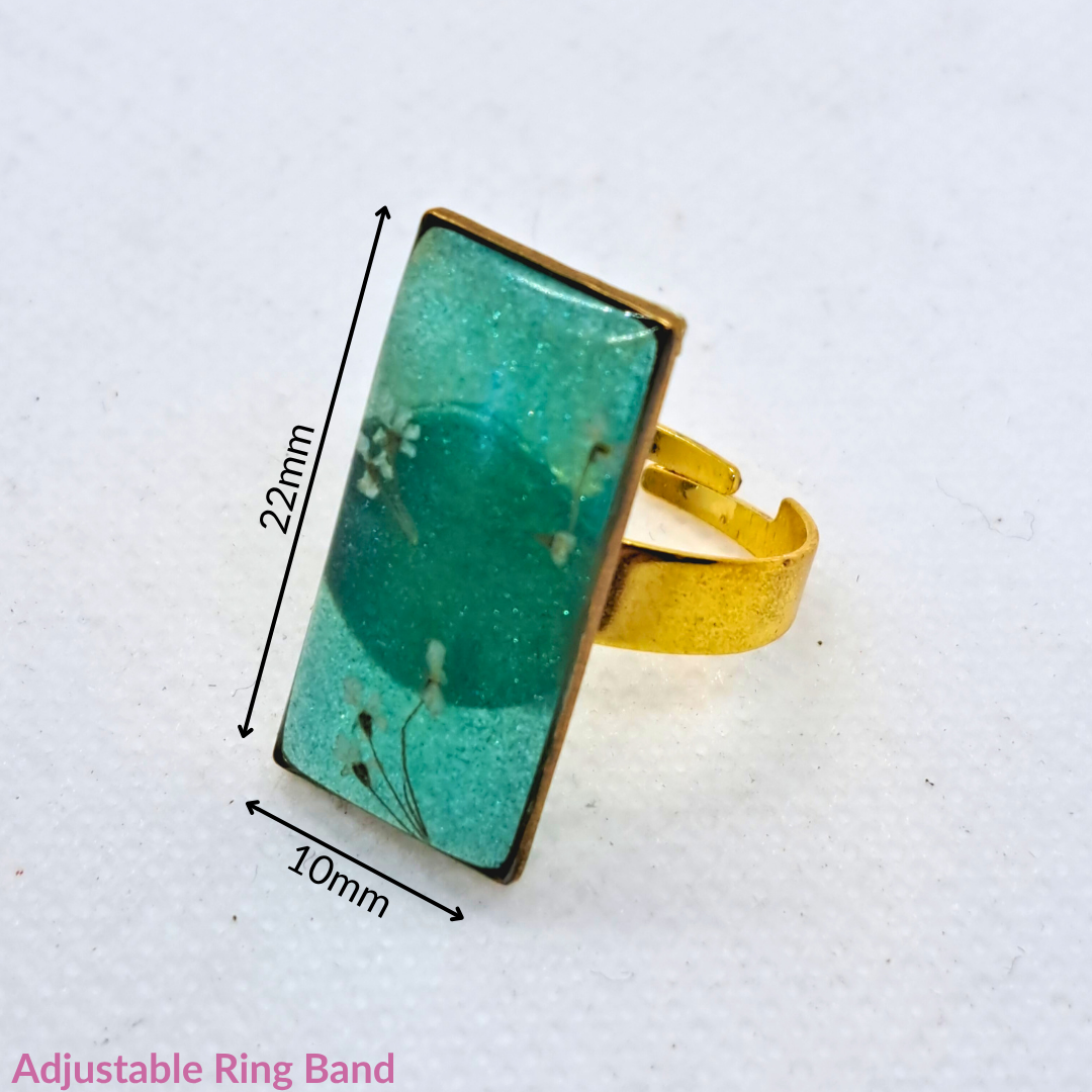 Medium Rectangle Ring - Real White Pressed Flowers in Green Resin Set in Gold-Plated Stainless Steel